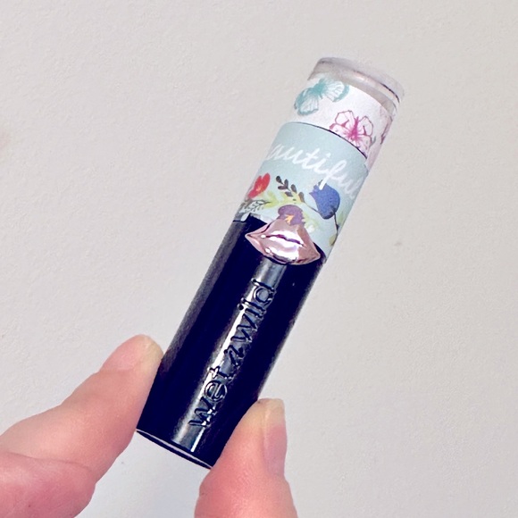 Wet&Wild Never Nude Beautiful Pinkish-Neutral Matte Velvety Smooth Lipstick 3.3g - Picture 8 of 16